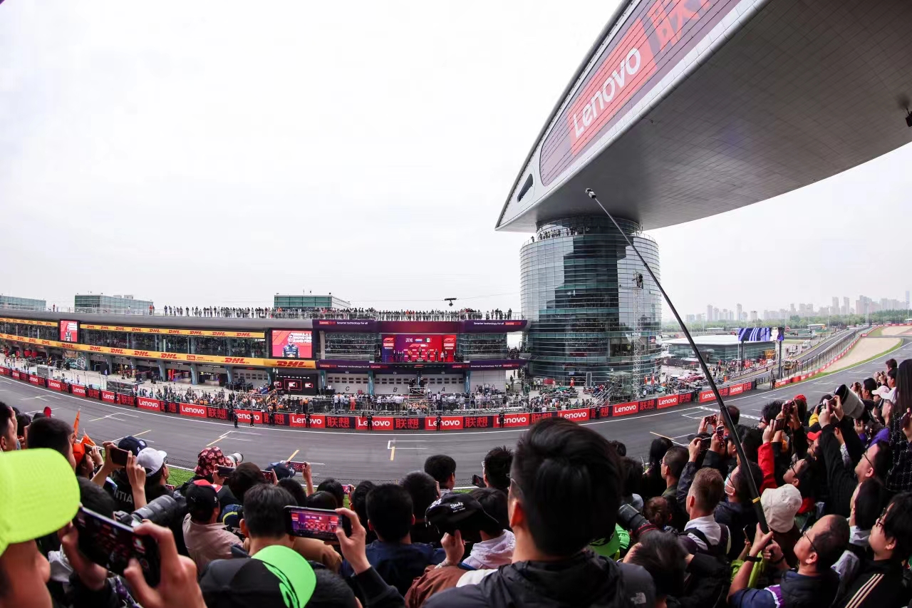 逾20万人赴上赛场体验速度与激情，2024F1联想中国大奖赛圆满落幕 (14).jpg