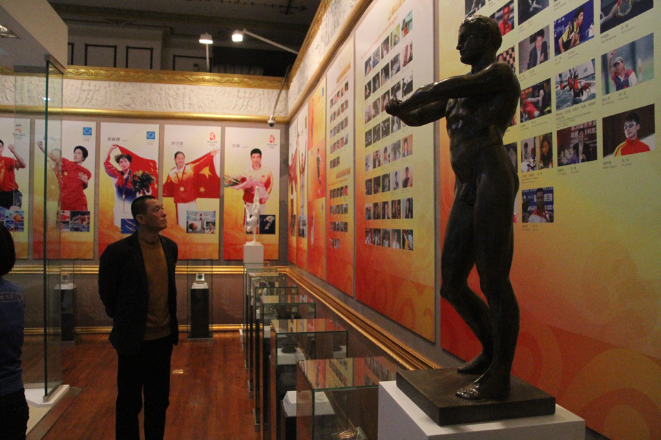 上海体育博物馆陈列室“铸就辉煌——中国奥运之路”展览正式展出