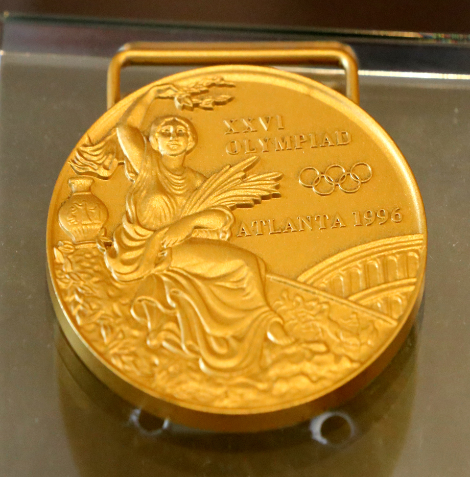 1996年第26届奥运会金牌01.jpg