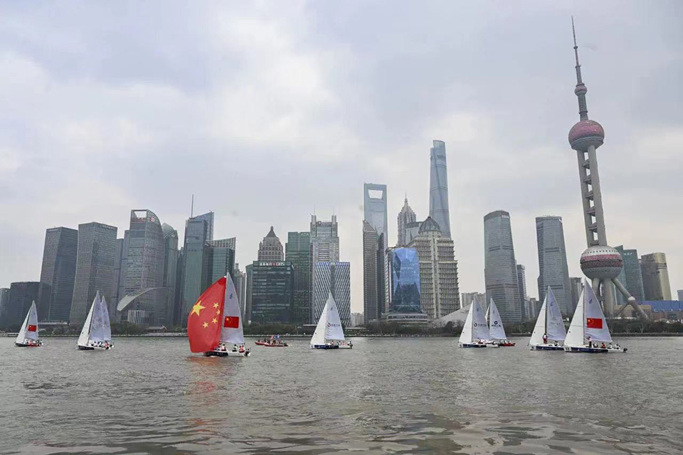 风启上海，扬帆海上！首届上海帆船公开赛开幕，龚正启动比赛 (2).jpg