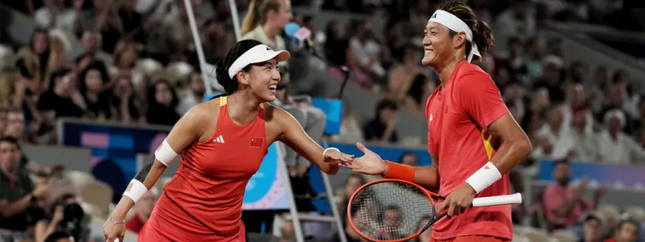 “申”动巴黎｜张之臻奥运夺银创历史，“娘家人”一路见证了他的成长与蜕变！