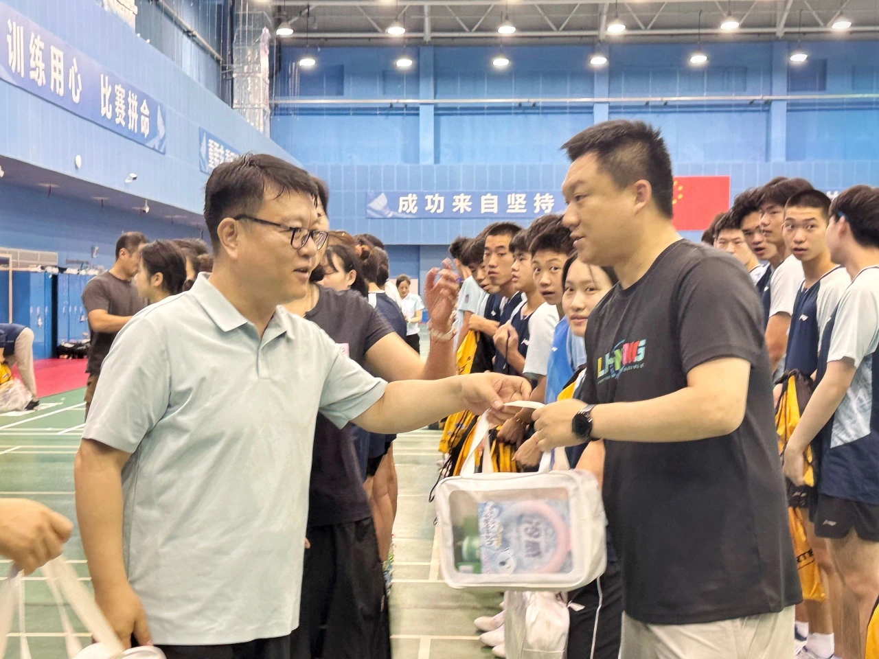 市体育局领导深入一线开展2025年高温慰问活动 (9).jpg