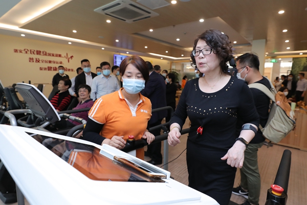 上海市副市长陈群调研体育数字化转型工作.jpg