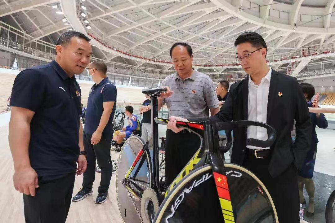 市体育局主题教育读书班圆满结业 最后一期走进崇明体育训练基地 (7).jpg