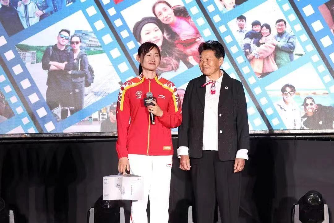 点点繁星奔向星辰大海 本市104名优秀运动员光荣退役 (6).jpg