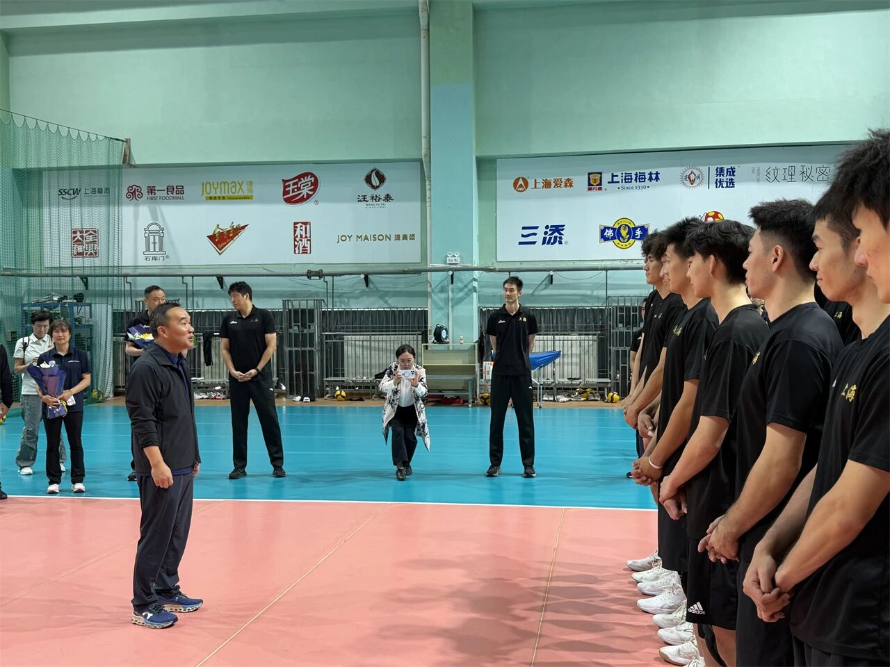 市体育局领导赴运动队看训及慰问亚运会参赛人员 (3).jpg