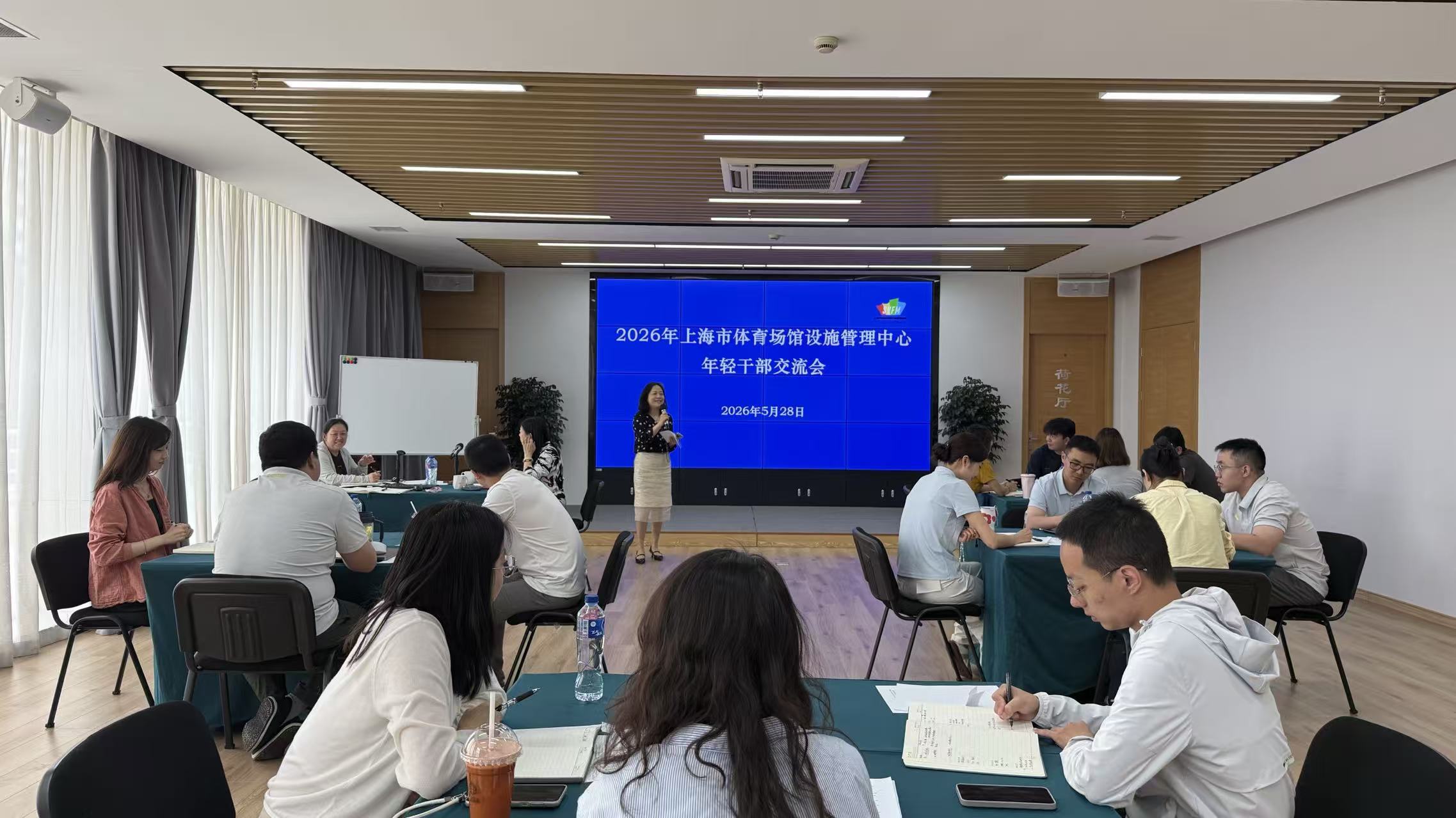 c10ec29ef58a261cf41b04492e854cc5.jpg
