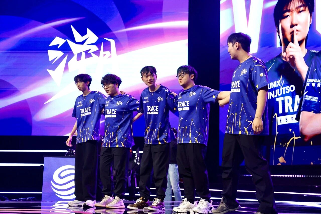 多方合力 共启“电竞梦剧场” 2025上海电竞大师赛拉开帷幕.jpg