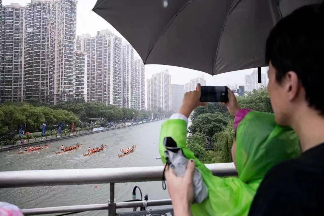 中国龙舟公开赛（上海·普陀站）暨 第十九届上海苏州河城市龙舟国际邀请赛圆满收官 (5).jpg