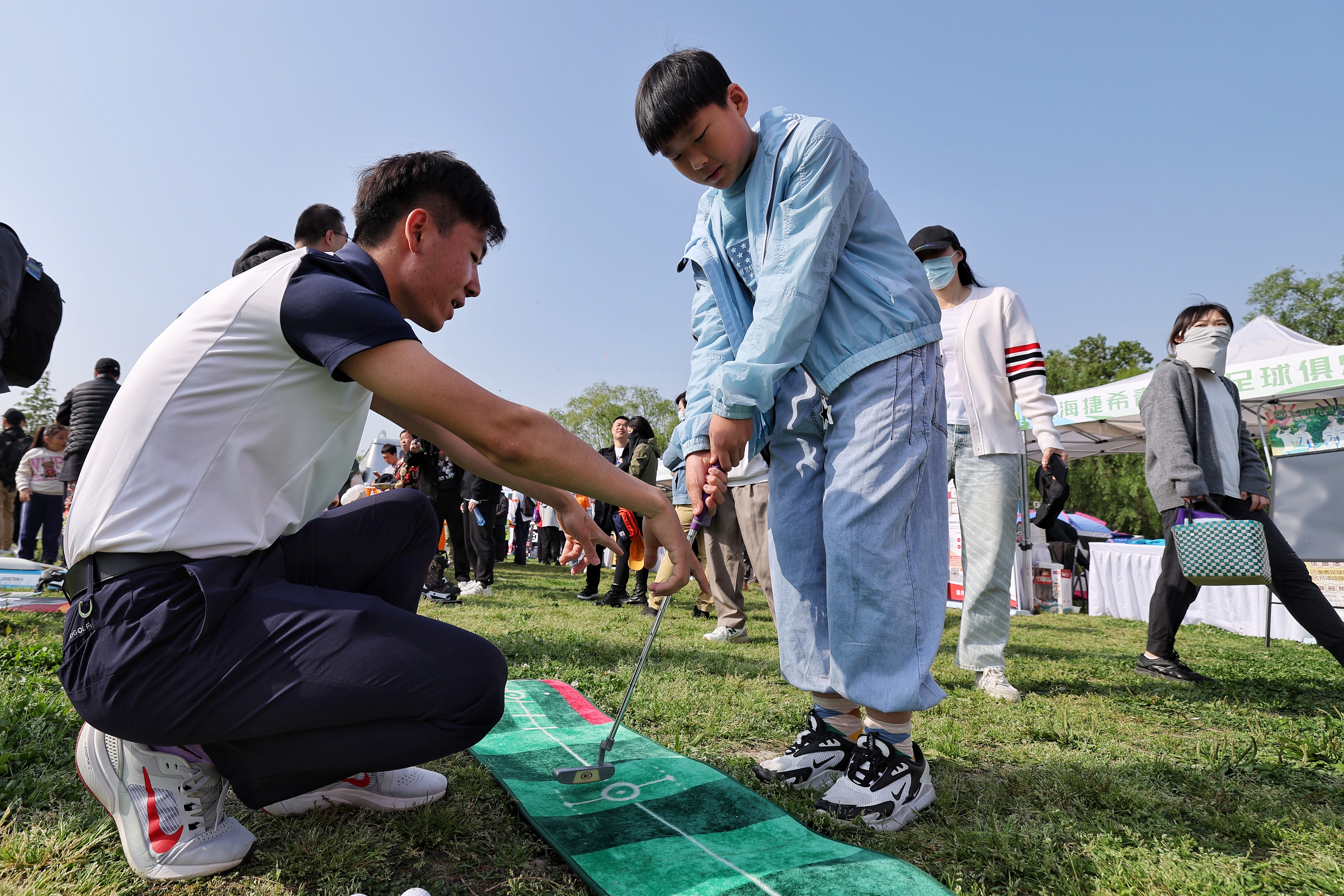 “尚嗨运动” 首届上海体育消费节拉开帷幕.jpg