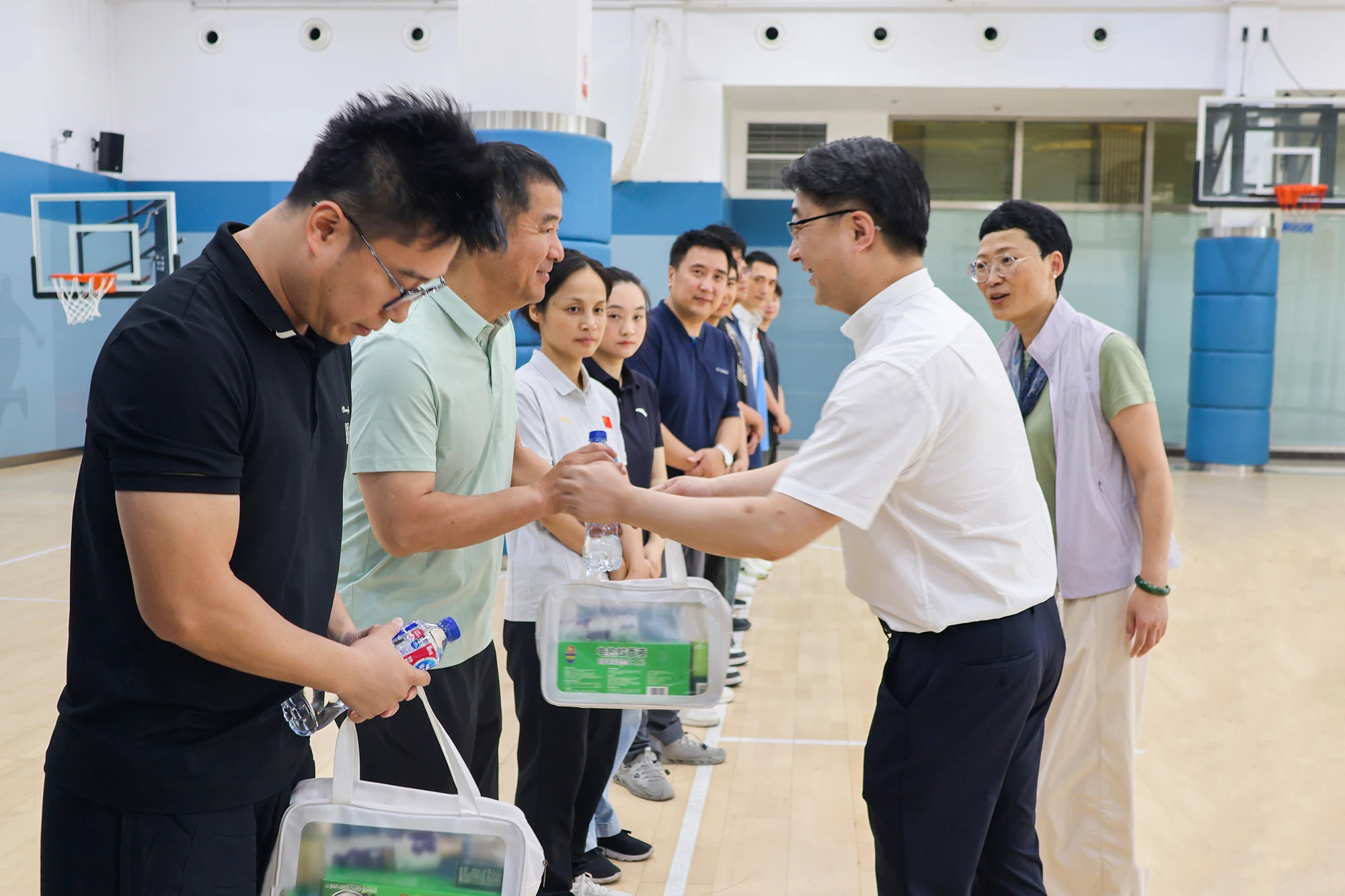 市体育局领导深入一线开展2025年高温慰问活动 (3).jpg